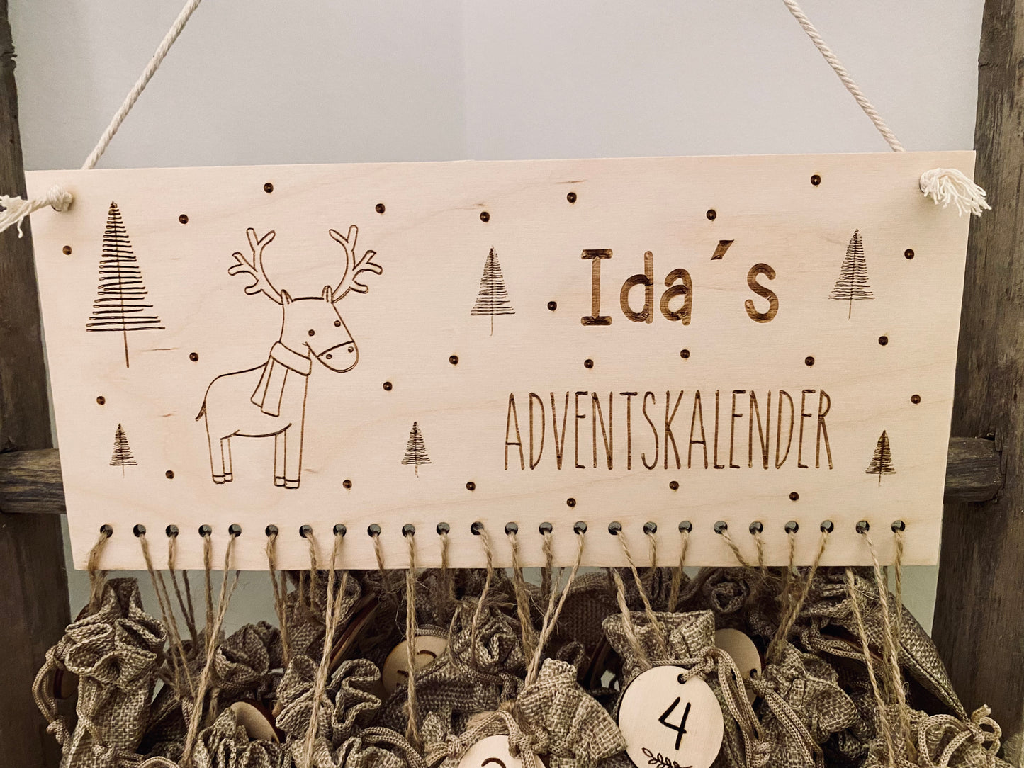 Personalisierter Adventskalender aus Holz